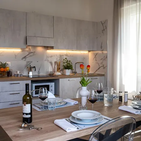 Pra-tu Design A 100m Dal Mare - P R A T U R E C C I Group