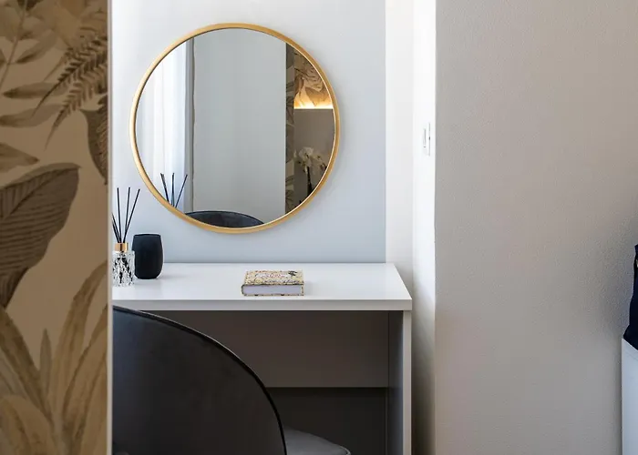 Pra-tu Design A 100m Dal Mare - P R A T U R E C C I Group