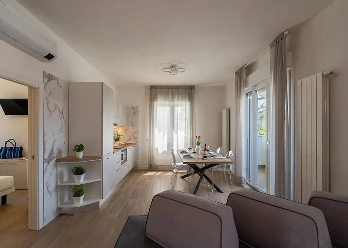 Apartment Pra-tu Design A 100m Dal Mare - P R A T U R E C C I Group *