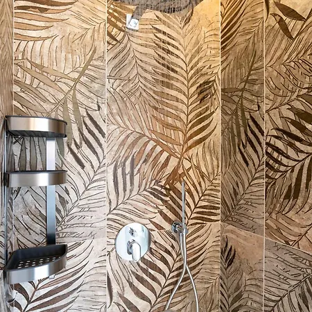 Pratu A 100 Metri Dal Mare - P R A T U R E C C I Group