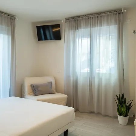 Apartman Pratu A 100 Metri Dal Mare - P R A T U R E C C I Group Riccione